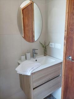 Punta Colorada entre cerros y mar - 2