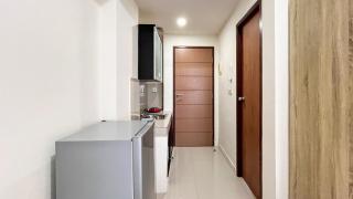 Good Deal and Homey Studio at Vida View Makassar Apartment By Travelio - 5