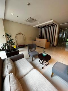 Two Palm Tree Villas Condominium - Studio 8A with Balcony - Across Terminal 3 Airport - Manila - 2