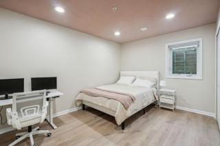 Newly Renovated 5BD 4BA Home near Downtown - 2