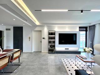 Eastern Hub - Bund Branch Simply Luxurious 4 King Beds, Big French Windows with Bund Views - 8