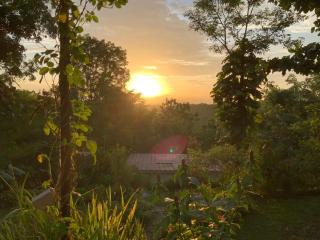 Villa Saluka - Romantic & Serene with Sunset View - Ngingas - 8