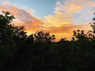 Villa Saluka - Romantic & Serene with Sunset View - Ngingas - 2