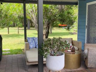 Daffys Beach House - 5