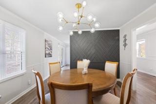 Perfect cute home in Garner with firepit & king bed - Garner - 2