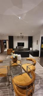 Urban lofts - - 6