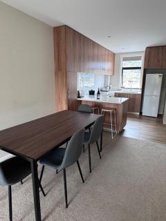 Affordable group stay - Queenstown - 4