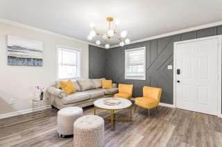 Renovated house close to Dtown Durham w king bed - 9