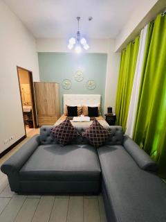 Two Palm Tree Villas Condominium - Studio 1O with Balcony - Across Terminal 3 Airport - Manila - 3