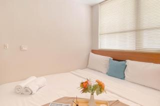 Well Designed 2BR Meikarta Apartment By Travelio - 9