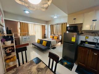 One Palm Tree Villas Condominium - Studio 7th FL with Balcony - Across Terminal 3 Airport - Manila - 3