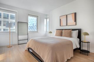 Midtown West 1br w doorman wd nr green space NYC-1381 - 1