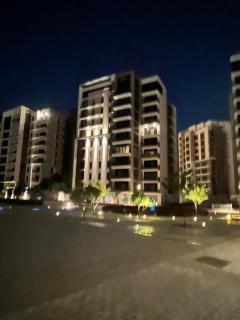 Stylish 3-BR Apartment in Zed Towers, Sheikh Zayed - Sheikh Zayed - 9