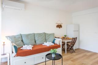 A1 - Studio Antibes Centre 5 min to Sea - AC & Balcony - Antibes - 4