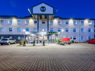 B&B HOTEL Erlangen-Tennenlohe - Erlangen - 9