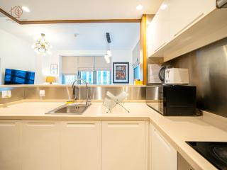 Spacious 1-Bed Apartment Next to Dubai Mall 157CL2-1 - 2