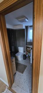 3 Bedroom Apartment - Golem - 6