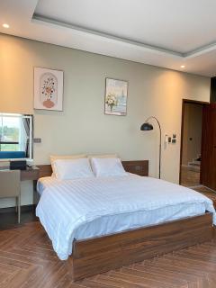 Kings Villa - - 3