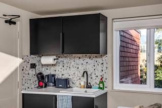 Radiant Studio Nook with Full Kitchen - Londra - 9
