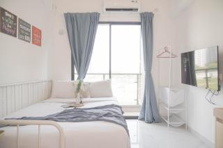 Comfy and Best Deal Studio Sky House BSD Apartment near AEON By Travelio - 7