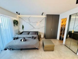 Beautiful Cannes Beachfront Apartment 4 pers - Cannes - 2
