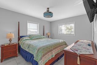 Waterfront Retreat with Canal Access home - Inverness - 5