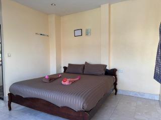 Happy Holidays Hotel - 1