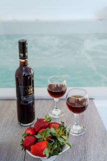 Villa Perla, Luxury villa with private jacuzzi - Perissa - 1