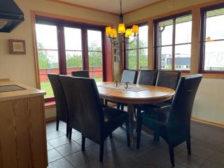 Spacious Retreat with Sauna and Parking - Beitostøl - 7