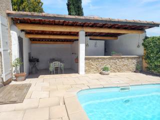 Maison avec piscine privée à Caromb, idéale pour famille - 0