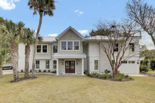 6 36th Avenue by AvantStay Stunning Private Pool - Isle of Palms - 0