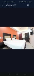 Oak Breeze Residency - Ernakulam - 3