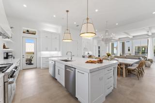 Emerald Enclave by AvantStay 18BDR Buyout Two Stunning Homes by the Beach - Destin - 1
