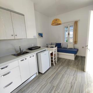 Portolati Paros Sea View Studios - Parikia - 2