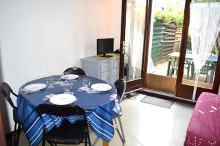 Maison Studio cabine mezzanine dans résidence avec piscine 4 couchages AR440-126 - 0
