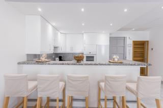 38 Meynadier 4p by Halldis - Cannes - 5
