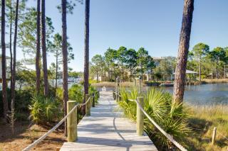 Seagrove Manor by AvantStay Free Paddle Boards Lake Front yard Pet Friendly - Santa Rosa Beach - 9