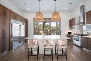 Seagrove Manor by AvantStay Free Paddle Boards Lake Front yard Pet Friendly - Santa Rosa Beach - 3