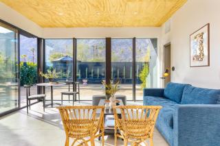 Blackhaus Suites by AvantStay Modern Comfort in Downtown Palm Springs - Palm Springs - 1