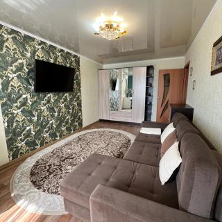 Абдирова 37 отличный вариант - Karagandá - 2