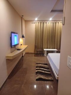 Gautams motel and resort - Samālkha - 5