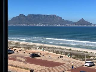 Beachfront Apartment with Amazing Views on Kite Surfing Beach - Città del Capo - 0