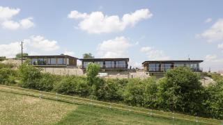 BONDA Ranch Houses - - 8