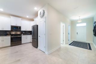 Beautiful Mansion on the Prestigious Champions Gate Orlando Mansion 5350 - 3