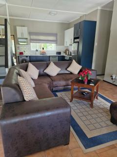 Spiros Beach Haven - Port Edward - 3