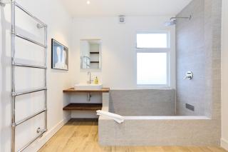 The Rosebery Retreat - Inviting 4BDR with Garden - Londra - 2