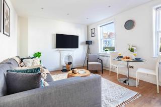 BnBNova - Fitzrovia with Balcony near Oxford Circus - London - 2