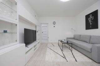 Wyjątkowy Apartament dla 4 osób by Noclegi Renters - Pruszków - 2
