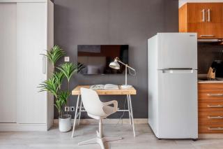 Silkhaus renovated studio with Burj Khalifa view in DIFC - Dubai - 7