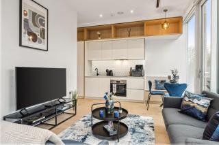 Luxury Apartment, Cinema, Gym, Park, Game Room, Terrace - Brentford - 8